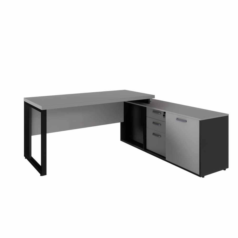 Mesa Industrial 1,50m c/ Armário e Cx de Tomadas Pé Metal F5 Cor:Cinza Sagrado com Preto