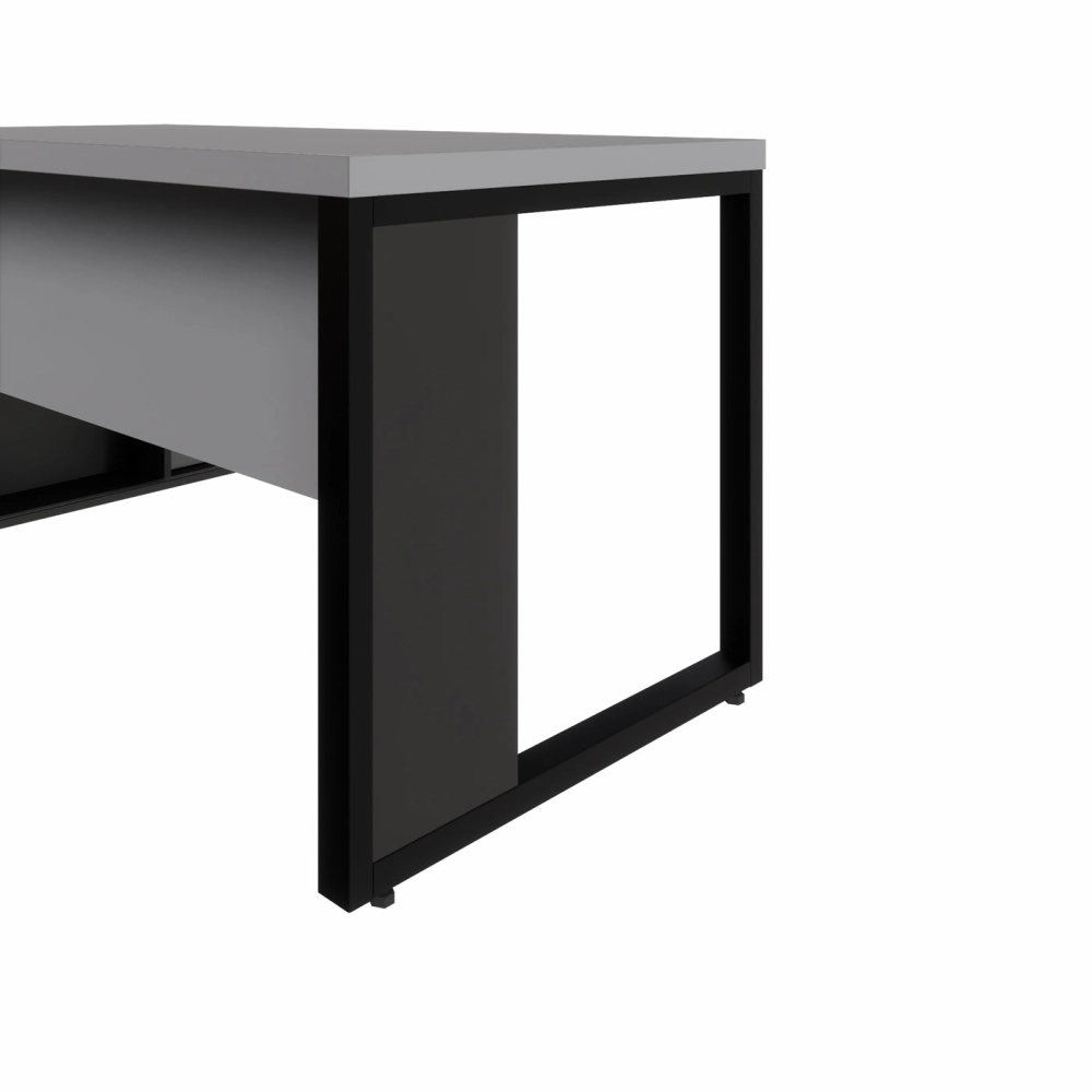 Mesa Industrial 1,50m c/ Armário e Cx de Tomadas Pé Metal F5 Cor:Cinza Sagrado com Preto